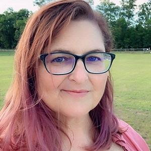 A profile photo of Deb Macintosh